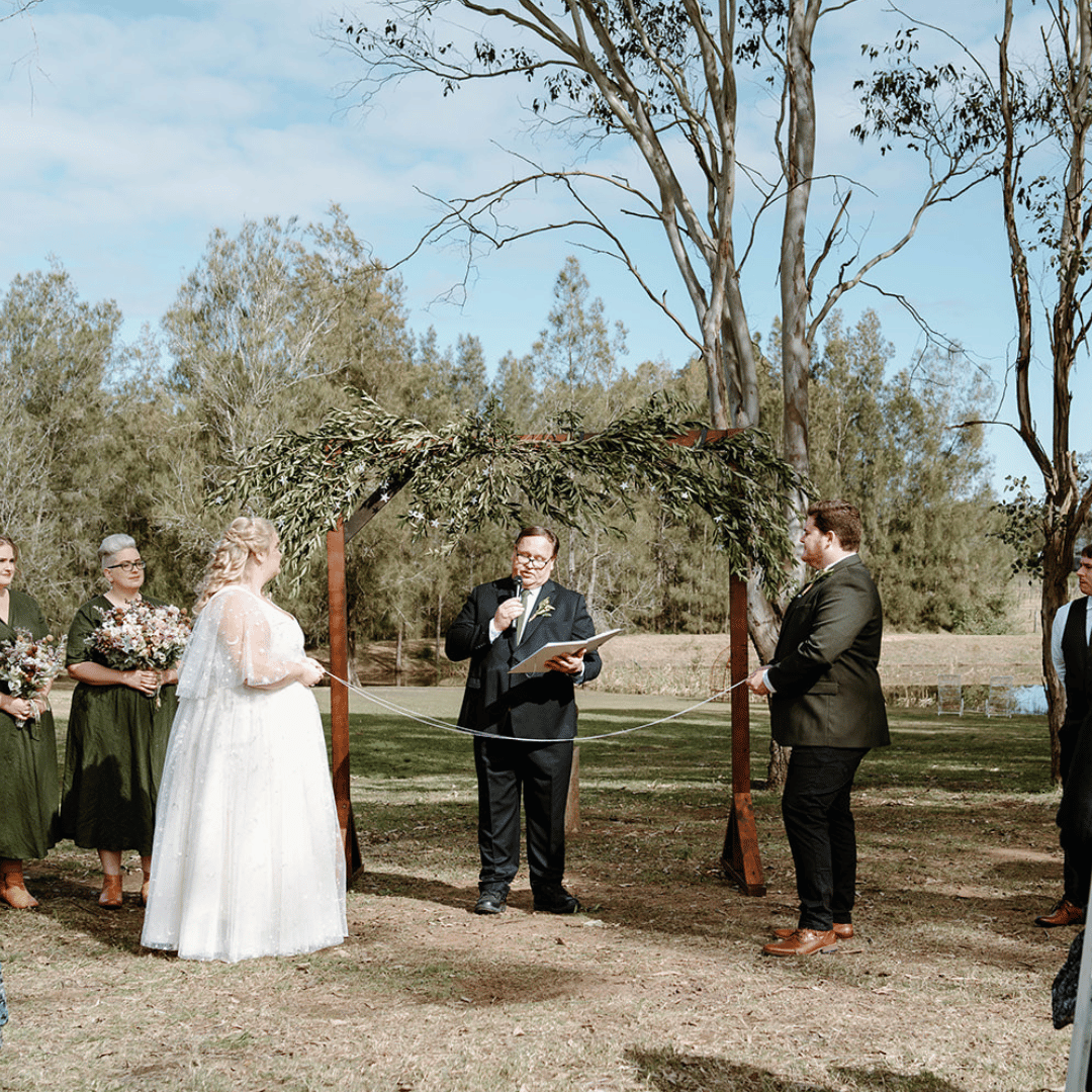 celebrant-newcastle-hunter-just-i-do-picking-a-celebrant